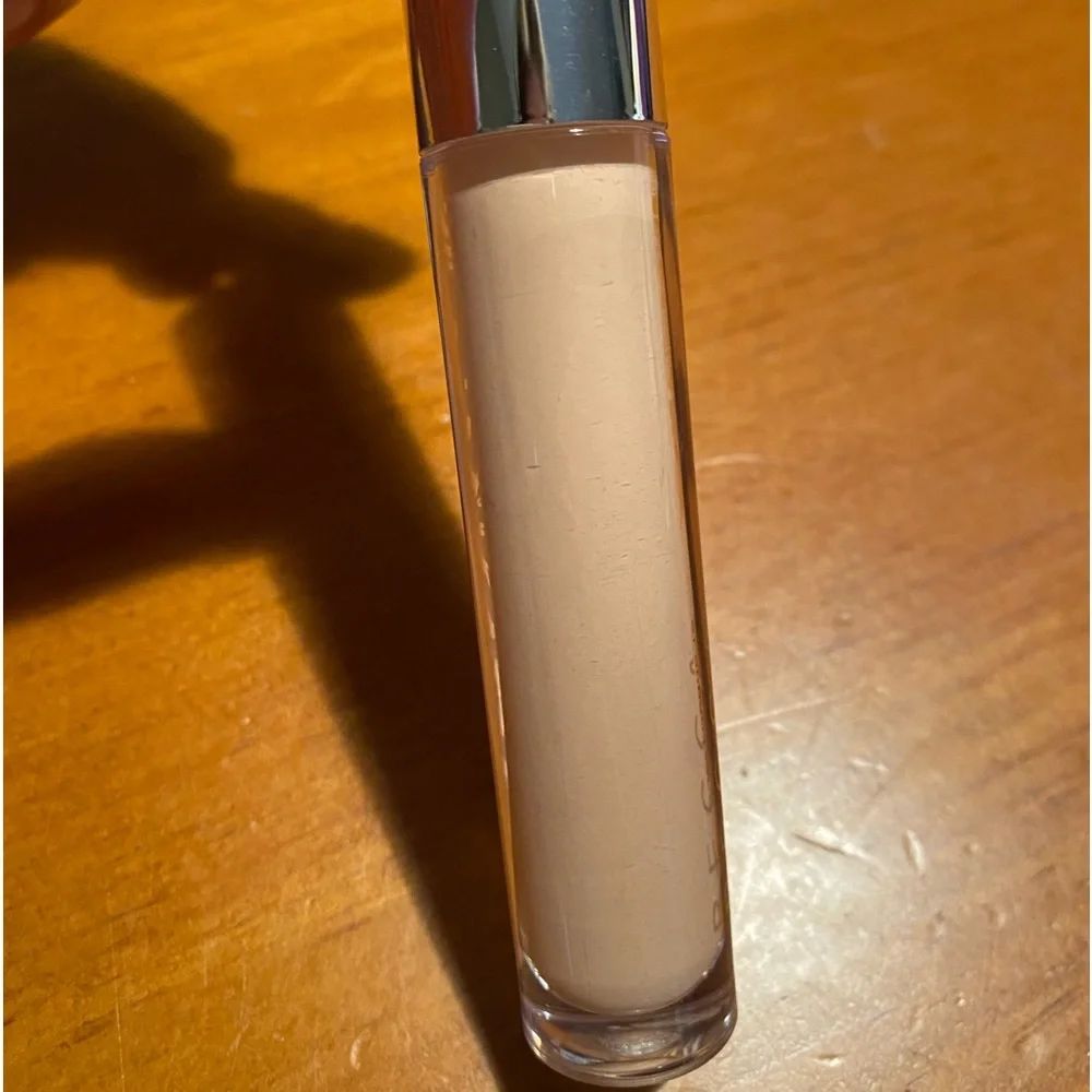BECCA Ultimate Coverage Longwear Concealer